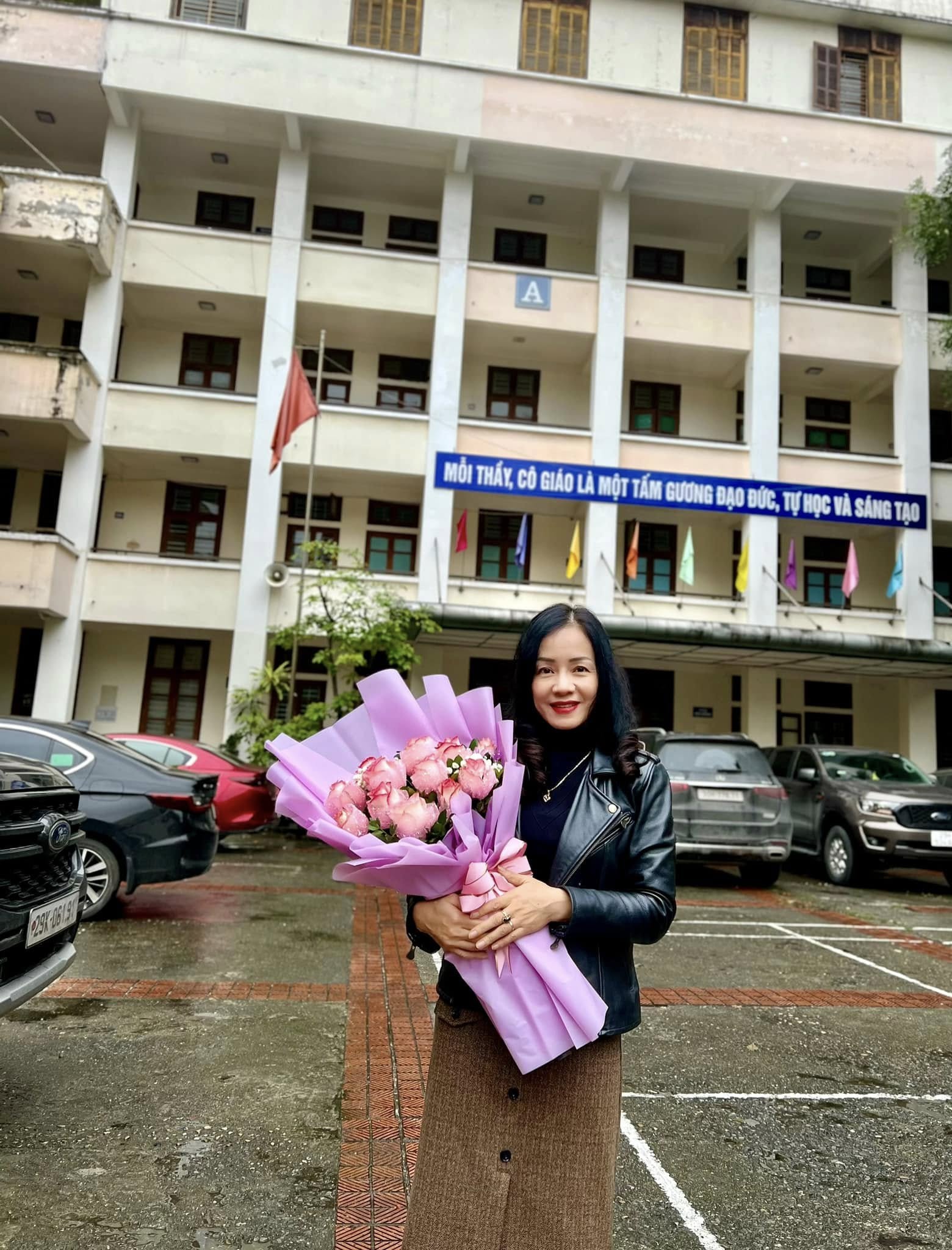 Hồ Hải Duyên Thu Hiền Riori