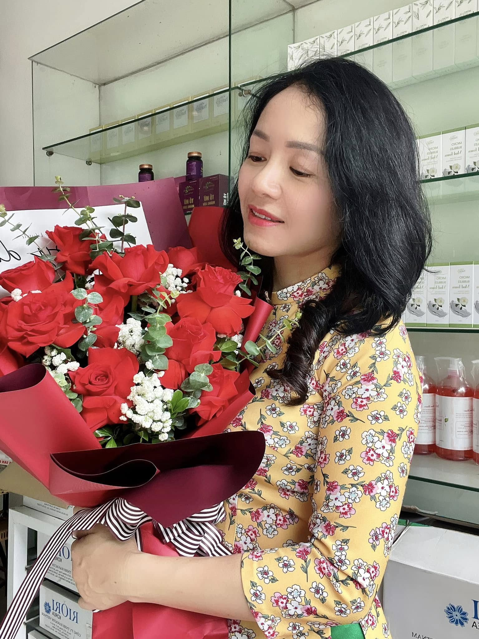 Hồ Hải Duyên Thu Hiền Riori