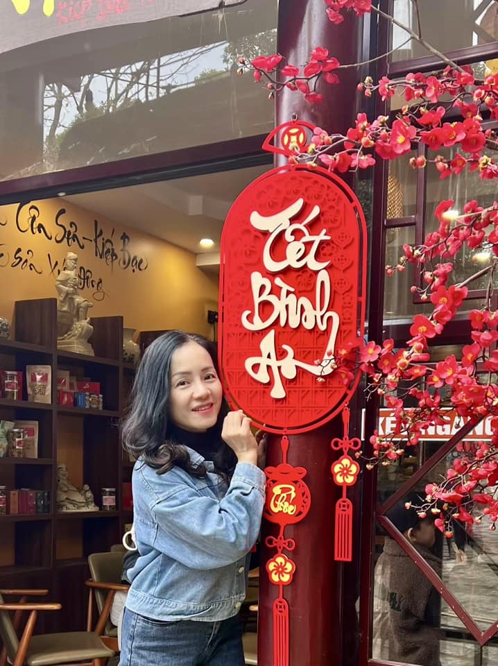 CHỦ NHẬT DU XUÂN