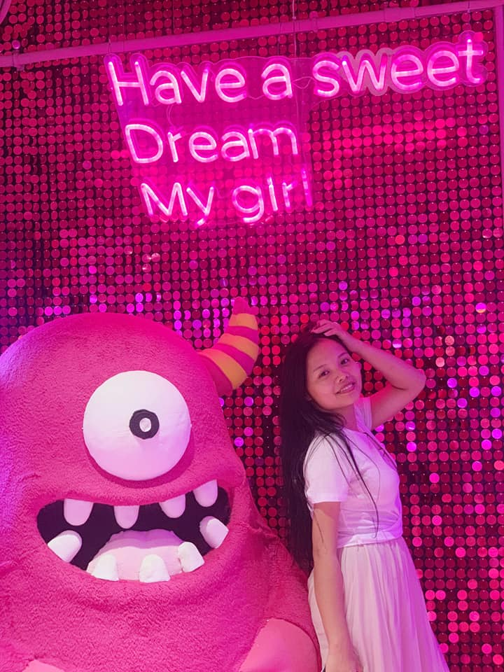 Đôi giày cô Hồ Hải Duyên