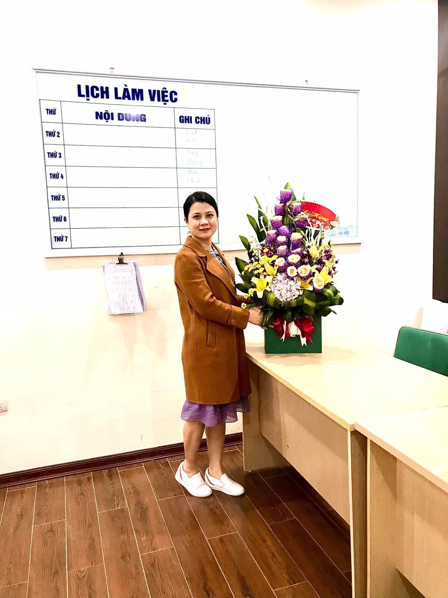 Đôi giày cô Ngọc Dung