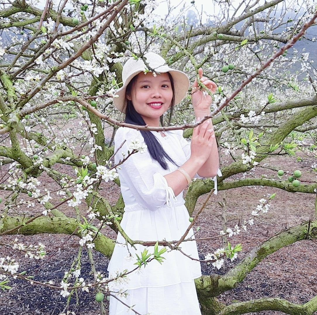 Đôi giày cô Hồ Hải Duyên