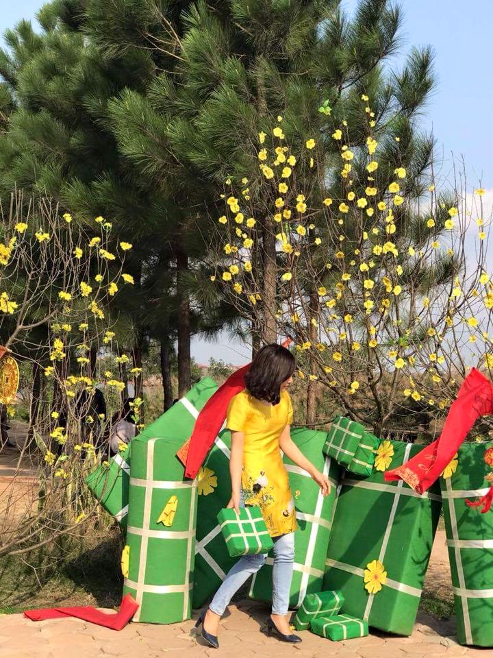 Đôi giày cô Võ Thị Hường