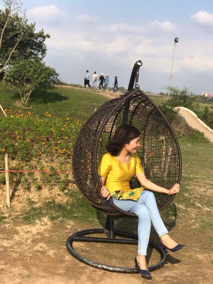 Đôi giày cô Võ Thị Hường