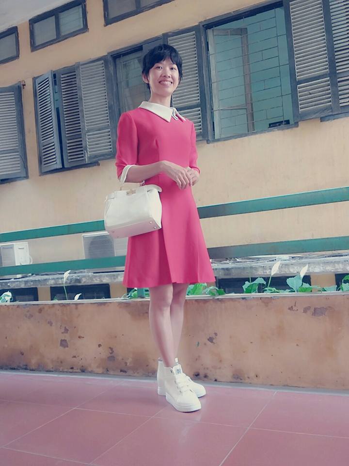 Đôi giày cô Thu Hiếu