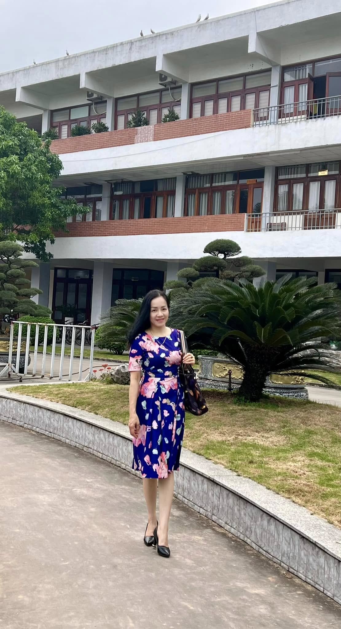 Giày cao gót cô chủ Shop Thu Hiền RIORI