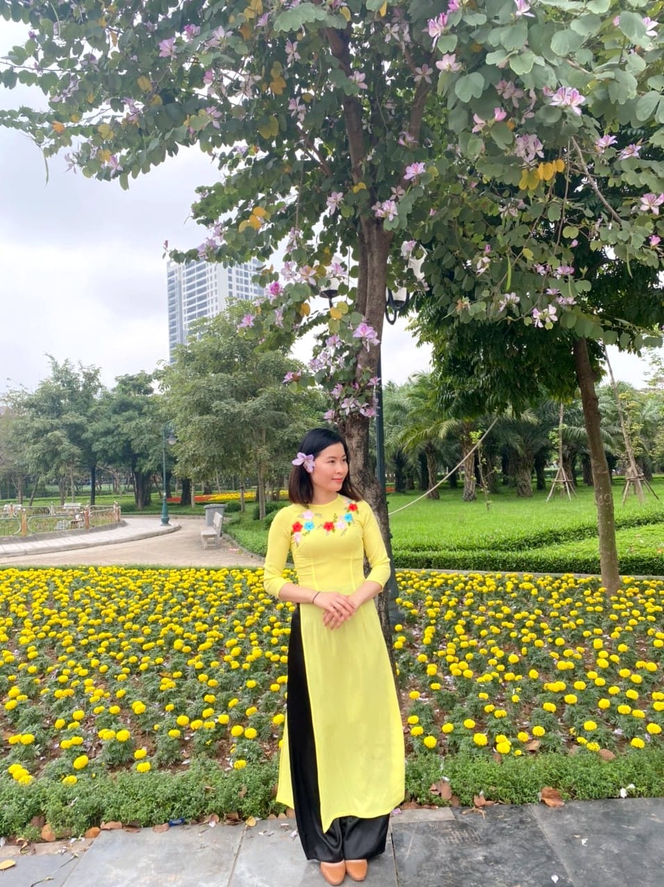 Đôi giày cô Võ Thị Hường