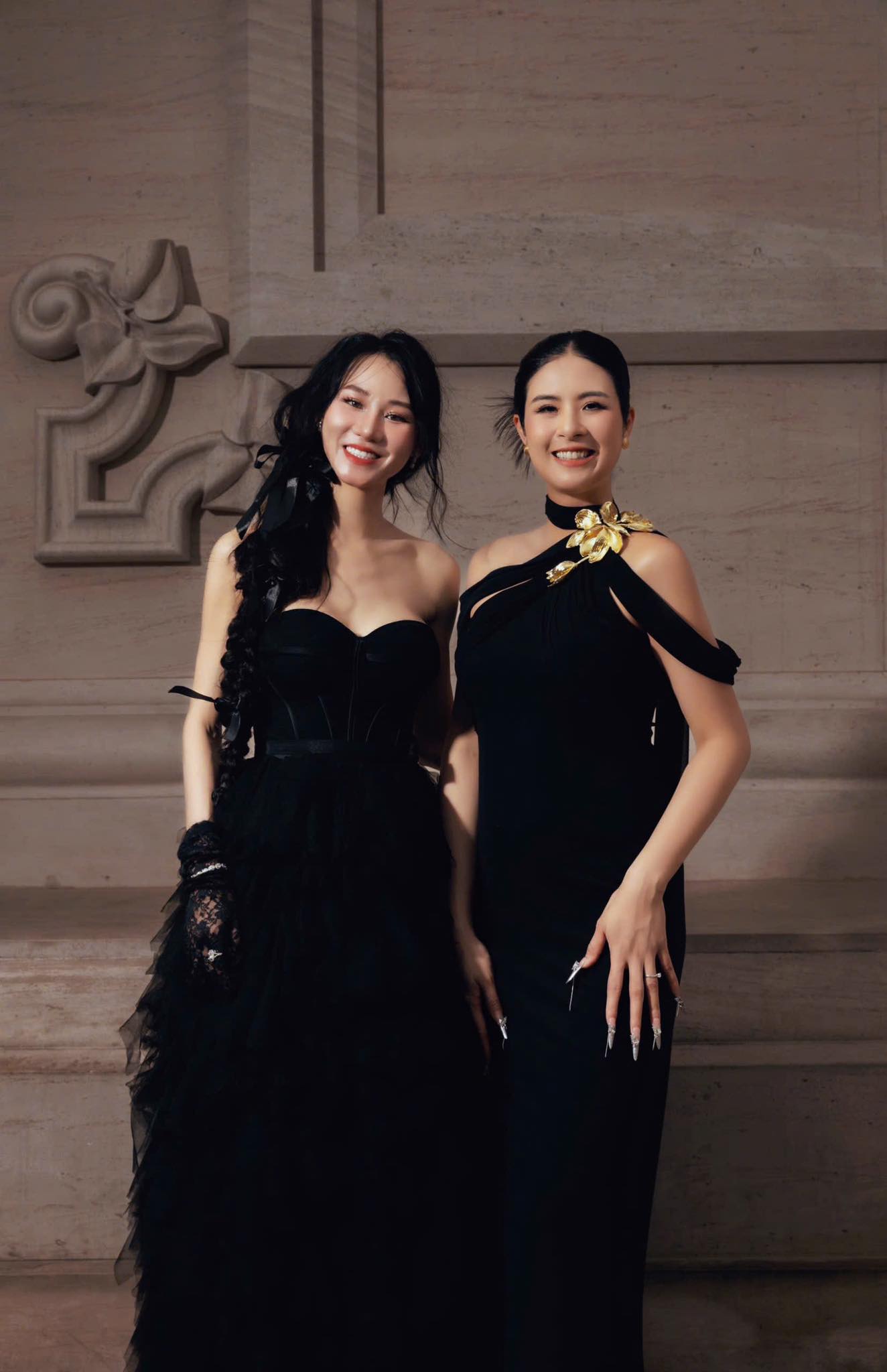 Đôi giày của chị Lan Anh (Yuki) - Roi da của chị Hương Quỳnh