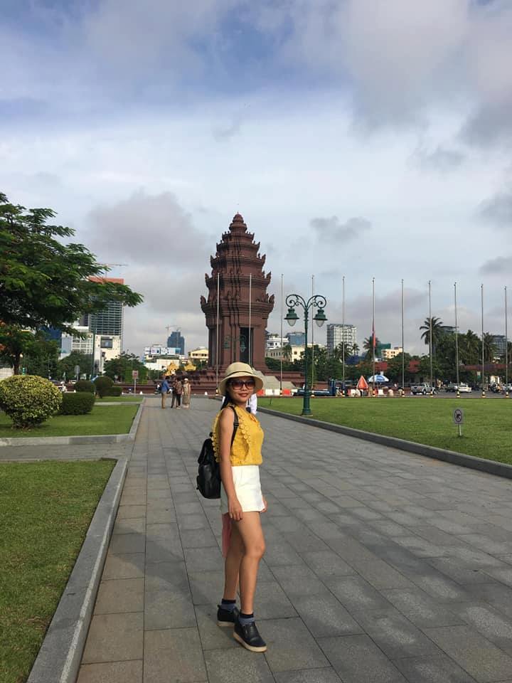 Đôi giày cô Hồ Hải Duyên