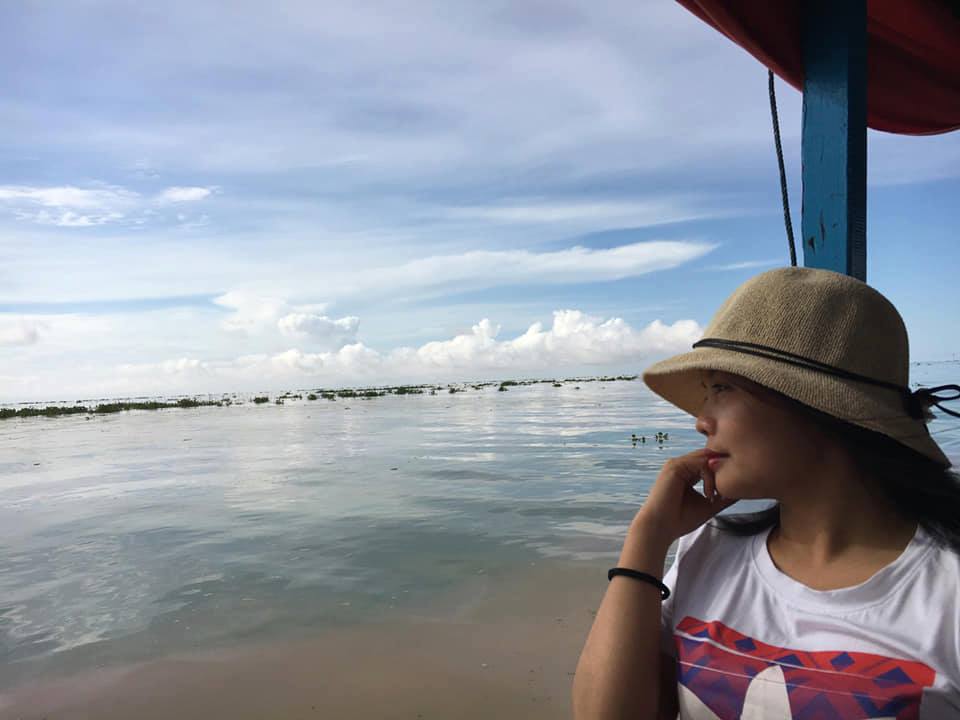 Đôi giày cô Hồ Hải Duyên