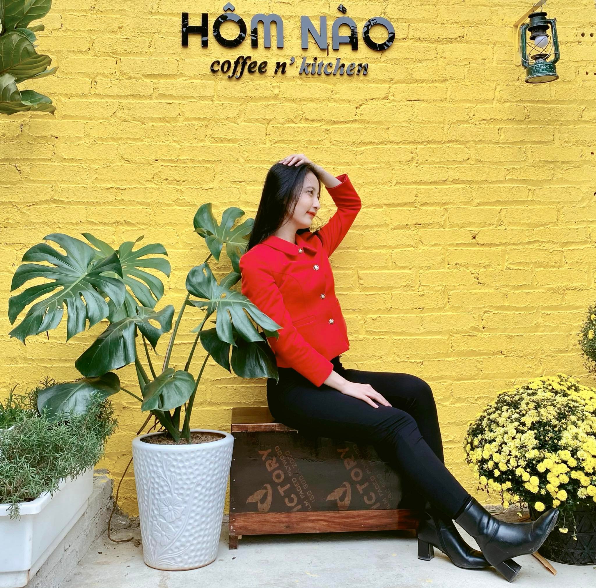 Đôi giày chị Mai Phương