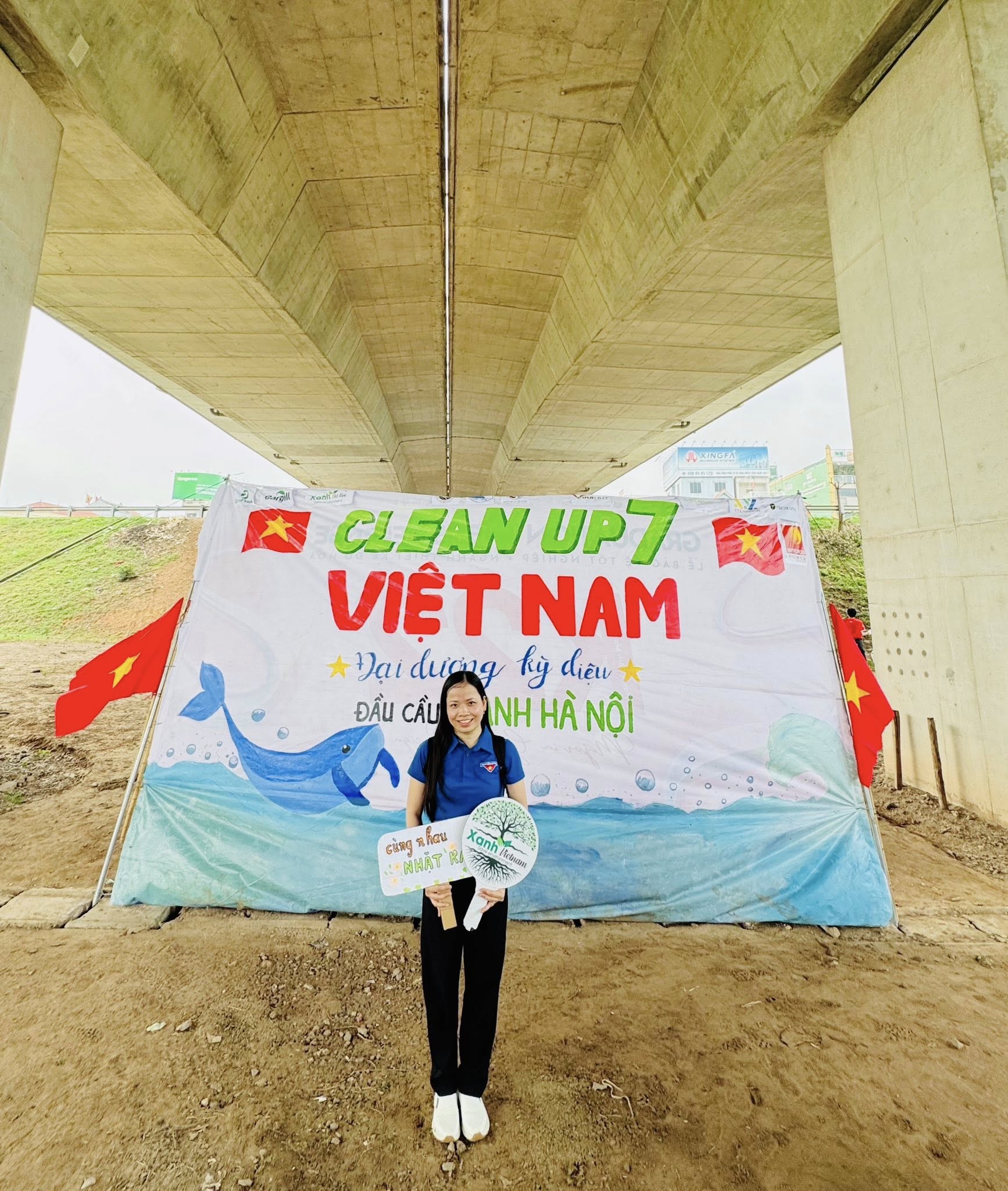 Đôi giày của chị Lan Anh (Yuki) - Roi da của chị Hương Quỳnh